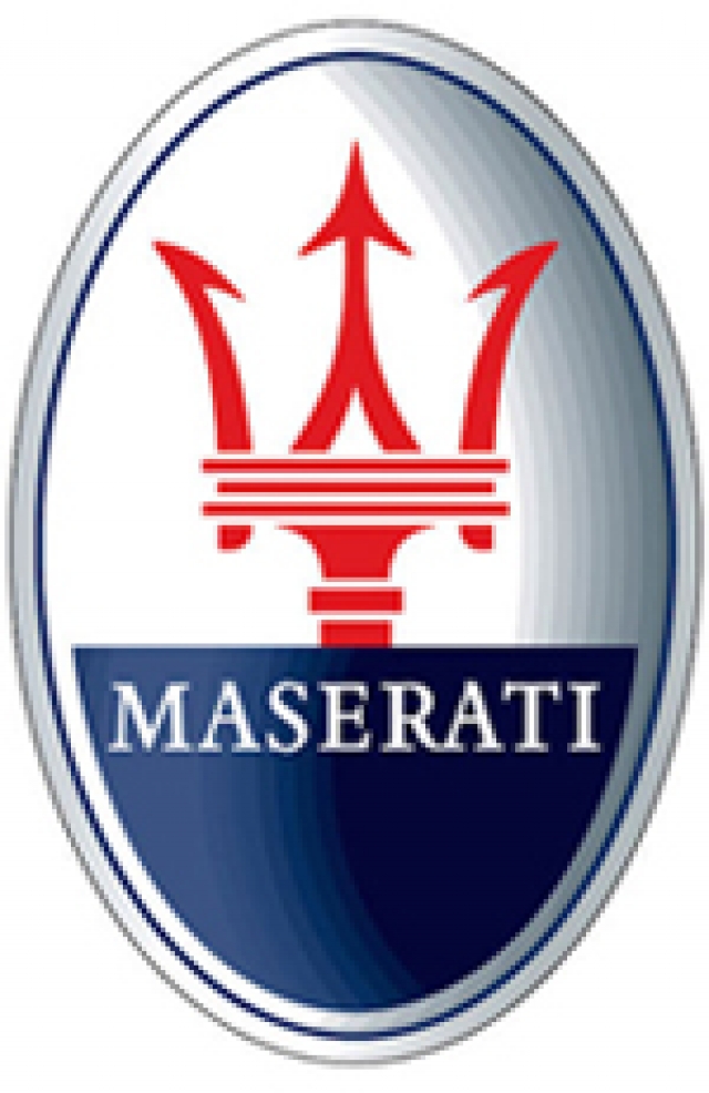 MASERATIカット済みカーボンシートパーツ